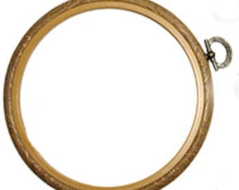Round Plastic Flexi Hoop - Woodgrain Effect, sewing hoop, wood effect circle hoop, round hoop, flexi hoop, hoop