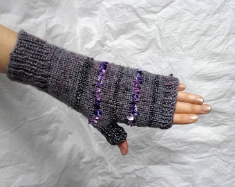 Gray- purple fingerless gloves
