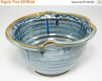 ON SALE Serving Bowl - Ceramic Mixing Bowl - Breadbowl - Baking Bowl - Pottery Bread Bowl - Ruffled Bowl - Bread Baking Bowl - In Stock