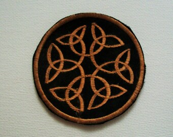 Celtic triskel patch скачать