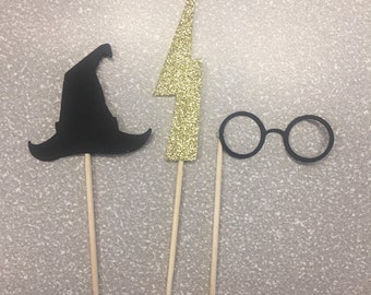 12 Harry Potter cupcake toppers. Birthday party, baby shower decorations.
