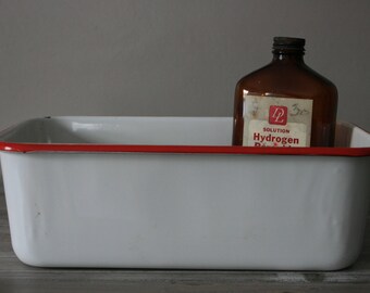 Vintage Enamel Pan / Vintage Enamelware / Farmhouse Decor
