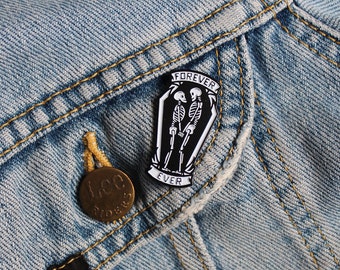 Enamel Pin Badge 'Forever Ever'