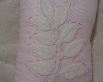 Cute Appliqued in Cushion