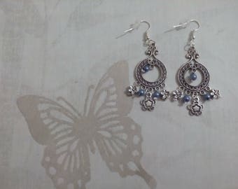 spirit blue pearls flower design earrings