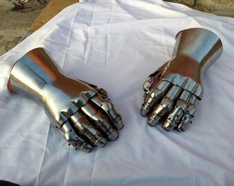 Hourglass Gauntlet for SCA/IMCF/HMB/Botn