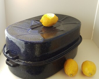 Midnight blue vintage enamelware roasting pan will be the star of your turkey dinner, granite ware, turkey pan, roasting pan