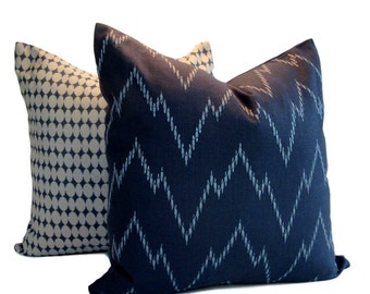 Robert Allen Pillow Cover Morgans Point Batik Blue