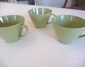 Vintage Melmac Cups, Green Cups, Plastic Cups, Coffee Cups, Vintage Tea Cups, Vintage Housewares, Three Cups, ,Vintage Kitchen,Melamine Cups