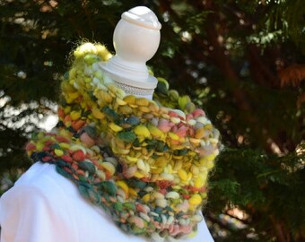 Hand spun knit art bulky novelty multicolor yarn cowl