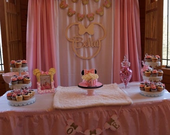 Minnie Mouse Birthday Sign - Custom Name - Minnie Mouse Sign - Name Nursery Wall Hanging 1st Birthday Sign Party Decor - Backdrop Sign