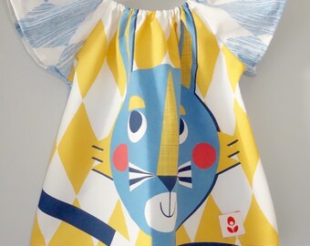 Circus Print Top - Rabbit In A Hat