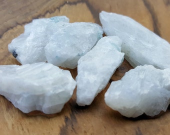 1" Rainbow Moonstone Arrowhead - 399