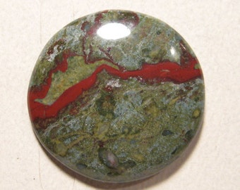 Red & Green Jasper cab ......... 38 mm round x 6mm thick ........ 573