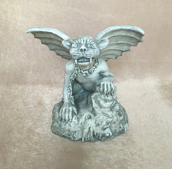 Gargoyle Statue Dog Face Gargoyle Collectible Medieval Gargoyle Statue Dog Face Gargoyle Collectible Medieval