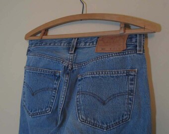 90s vintage 501 Levis button front Faded 501 Levis Vintage Blue denim Levis US made workwear button Levis Boyfriend jeans 31 32