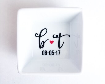 Personalized Ring Dish with Initials | Engagement Ring Dish | Bridal shower gift | Ring holder | Custom Engagement Ring Holder | Jewelry