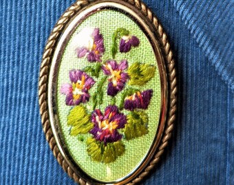 Vintage embroidered violets brooch from the 1950s