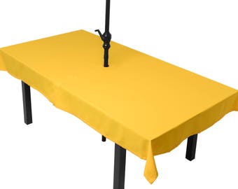 Yellow tablecloth meeting (umbrella)