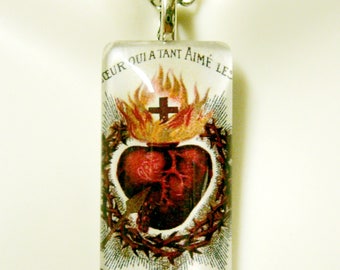 Sacred heart of Christ pendant with chain - GP12-032