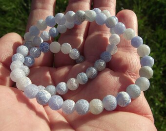 5 FIRE DRAGON VEINS AGATE 6MM BEADS. BLUE.