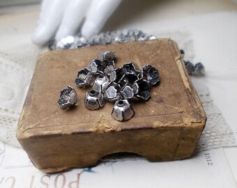 Rustic Flower Bead Caps - 15 Vintage Silver Tone Floral Cups - Small Deep Caps 7mm - Slight Age Worn Patina on Shiny Silver - kadabra