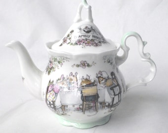 Royal Doulton tea pot Brambly Hedge MINIATURE tea service teapot 1985