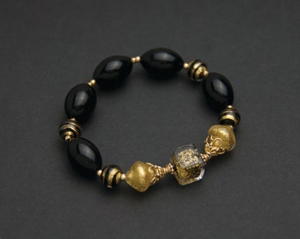 Gold Murano glass bracelet. Black and gold beaded bracelet. Venetian glass bracelet. Gold jewellery. Original gold bracelet. Unique gift.