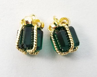 14x9mm, Emerald Green Present Gift Shaped Pendant Charm Dangle, Gold Rim - PC-0224