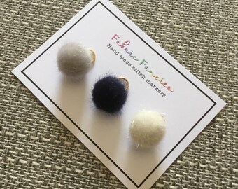 Pom pom yarn wool knitting stitch markers set