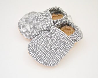 Grey baby booties, neutral baby moccs, grey crib shoes, soft soled shoes, grey baby shoes, baby moccasins, baby moccs, baby booties