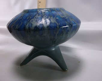 Vintage Mid-Century Retro 1960's U F O Blue Drip Glaze Ceramic Planter.epsteam
