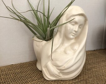 Vintage Haeger pottery planter