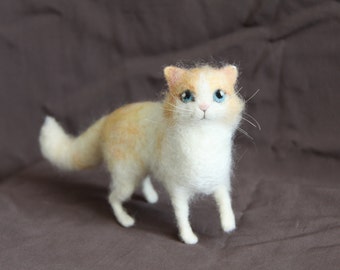 Needle Felted Kitty - Soft sculpture