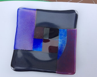 Fused dichronic glass shallow dish