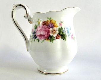 Royal Albert, Similar to Lady Carlyle, Creamer, Vintage