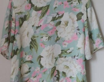 Vintage 1980s Floral Short Sleeve Blouse Pastel Spring Summer So Pretty Size L