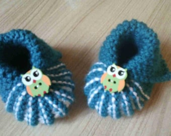 baby booties hand knit size 0/3 months