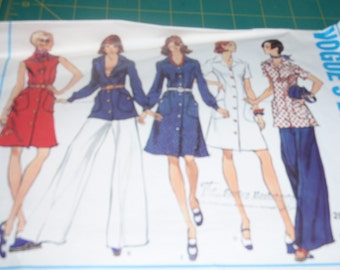 Vogue 2839 Vintage 70's Tunic, Dress and Wide Straight Legged Pants Basic Design Size 16