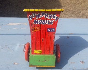 1940’s Wyandotte Wind Up Tin Toy Humphrey Mobile Parts Rear Section Only