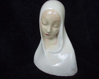 Vintage Small Madonna Figure, Unmarked Mother Mary in White , Old Religous Figurine