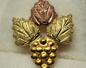 VENTE de bijoux en LIQUIDATION - Black Hills 10Kt or Tie Tack de Landstrom