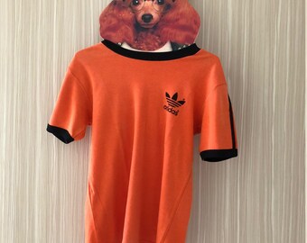 Soft! Vintage 1980s 1990s Adidas trefoil sportswear athleisure baby fitted slim tee sports T-shirt retro 3 stripes on shoulders No Flaws!