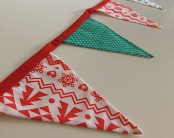 Christmas Bunting with Robins