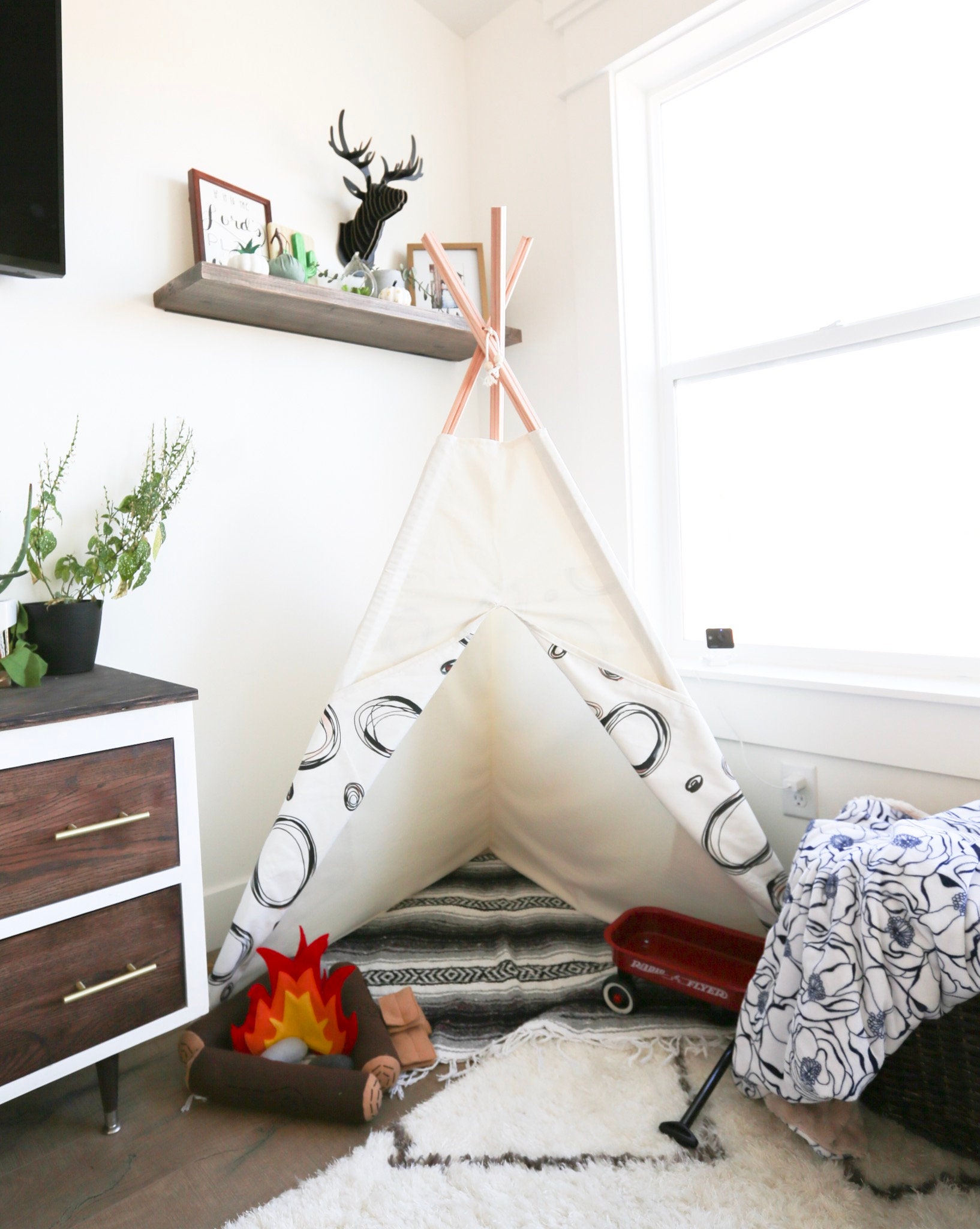Cream Threepee Teepee Kids Play Tent Three Sided to fit