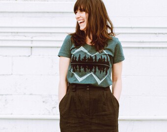 Crater Lake Womens Tshirt Graphic Tee, Pacific Nortwest Wanderlust Outdoor Adventure Clothing Gift, Forest Green Mountains Camping Shirt