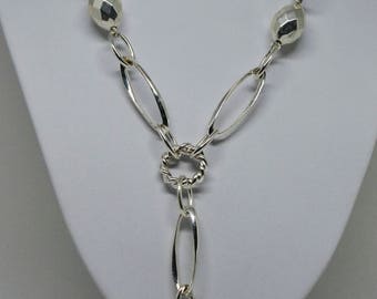 Beautiful silver tone and green stone necklace