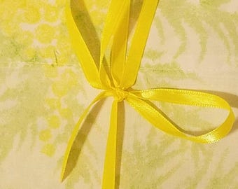 Green Lemonade Vintage Pillowcase Set. Vintage Pillowcases. Vintage Linen. Set of 2. Standard Size.
