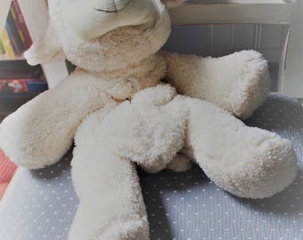 White sheep pyjama holder for baby