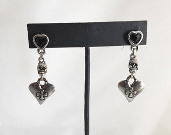 Skull & Heart earrings